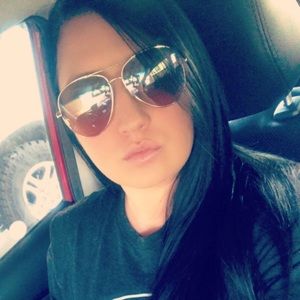 Meet your Posher, Brittany